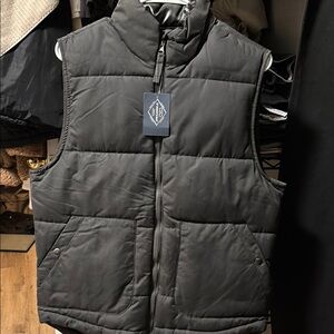 Men's Dark Gray Puffer Vest
